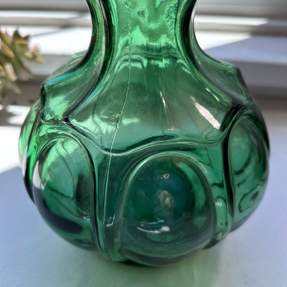 Vintage Empoli Glass Decanter Elegant Green Glass Italian Bottle Stopper - Picture 3 of 7